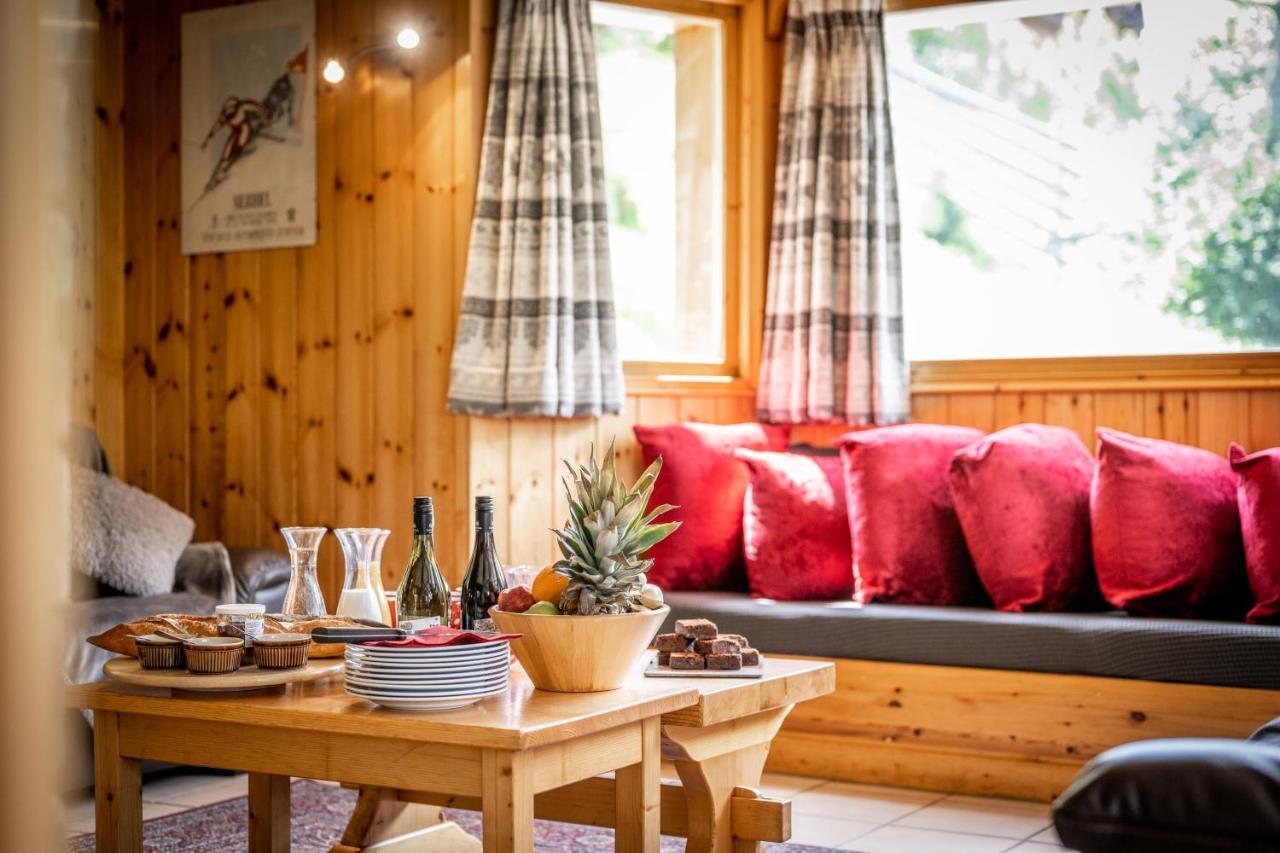 Chalet Himalaya , 10 Person Chalet With 5 Ensuite Bedrooms And Outdoor Jacuzzi In Meribel Centre Exteriér fotografie