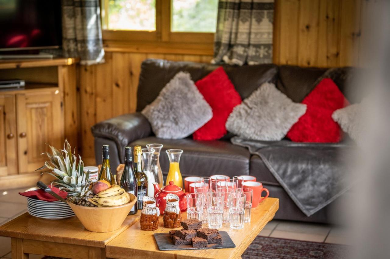 Chalet Himalaya , 10 Person Chalet With 5 Ensuite Bedrooms And Outdoor Jacuzzi In Meribel Centre Exteriér fotografie